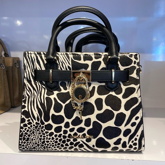 Michael Kors
Hamilton Small Satchel Leather
Color: Black Multi 
NWT - Picture 2 of 16